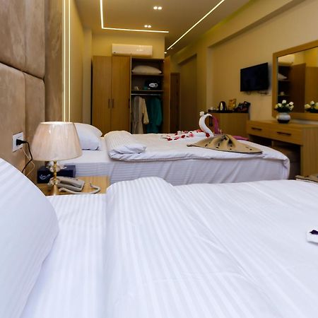Rizk Pyramids View Hotel Kafret el-Gabal Esterno foto