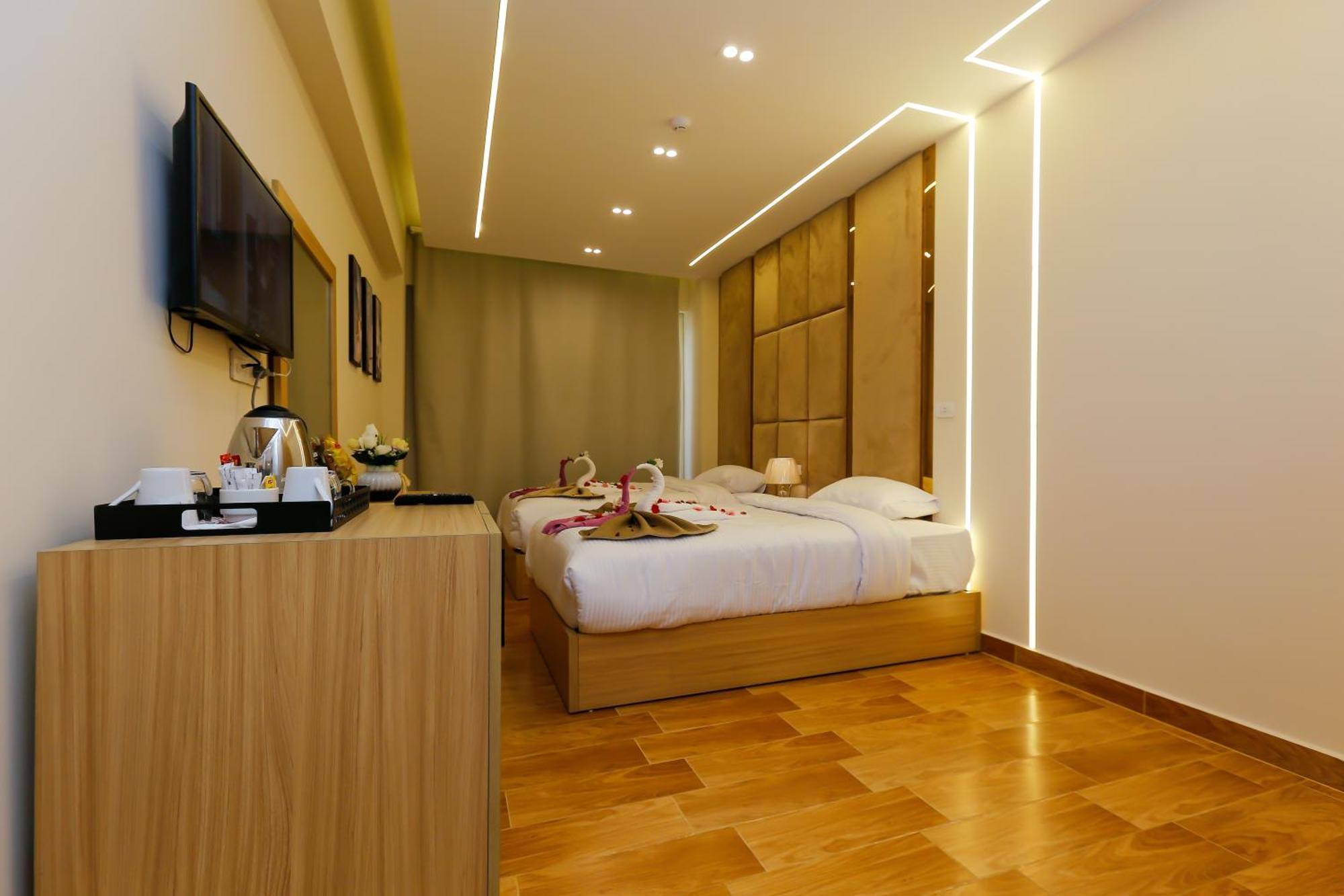 Rizk Pyramids View Hotel Kafret el-Gabal Esterno foto