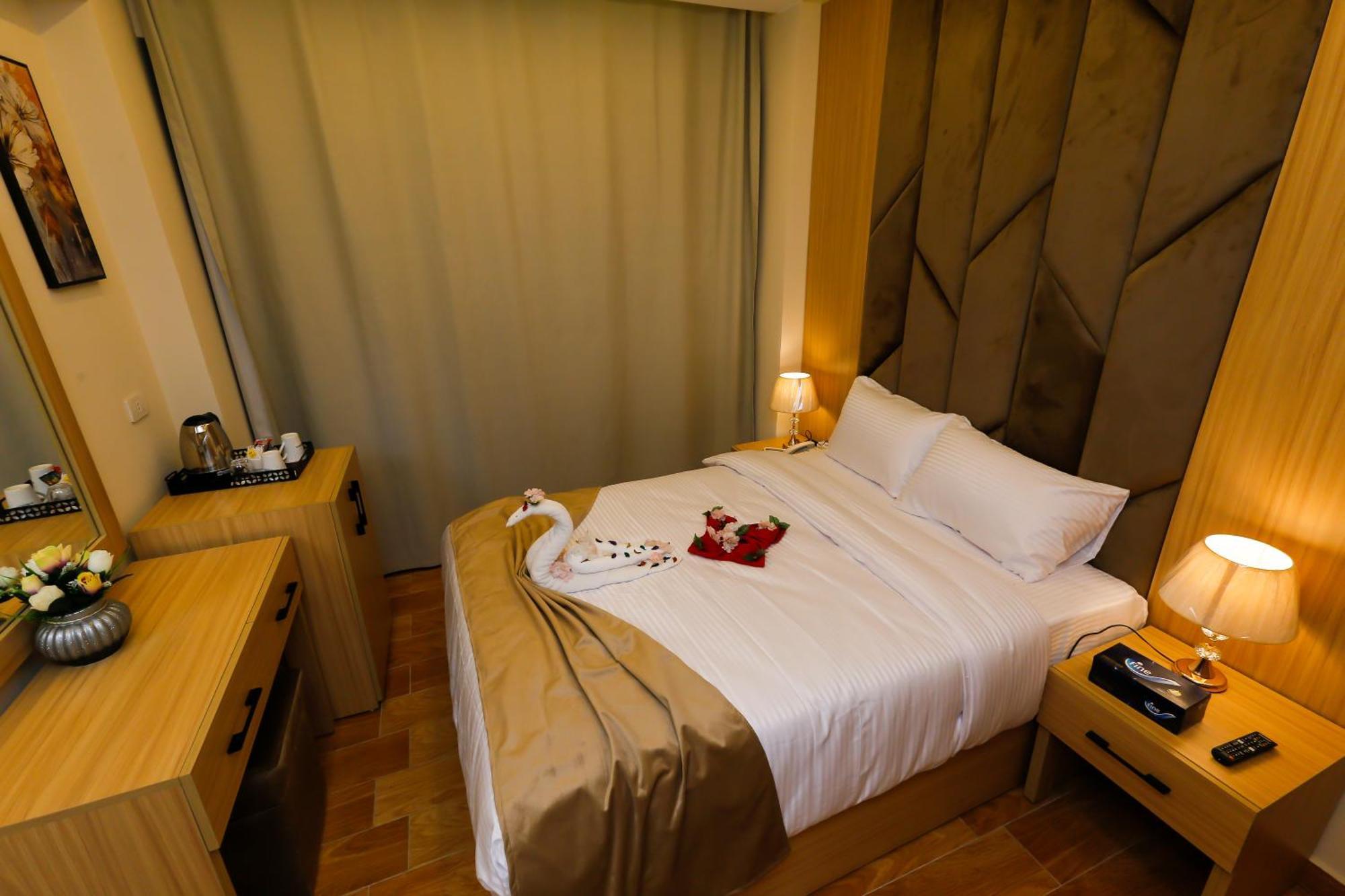Rizk Pyramids View Hotel Kafret el-Gabal Esterno foto